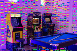 Luxury Dallas Home  | Sleeps 16 | Arcade  & Karaoke