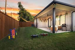 Luxury Dallas Home  | Sleeps 16 | Arcade  & Karaoke